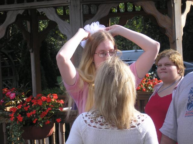 Beth wins the Veil