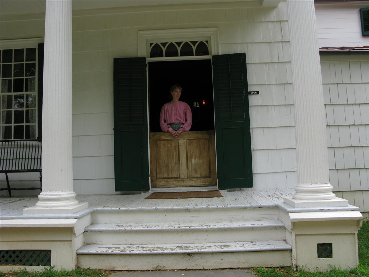 Farmhouse volunteer